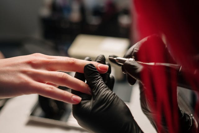 Trimming nails